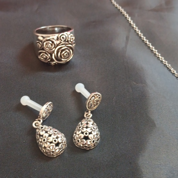 Necklace set ring,earrings size 8 - Picture 2 of 5